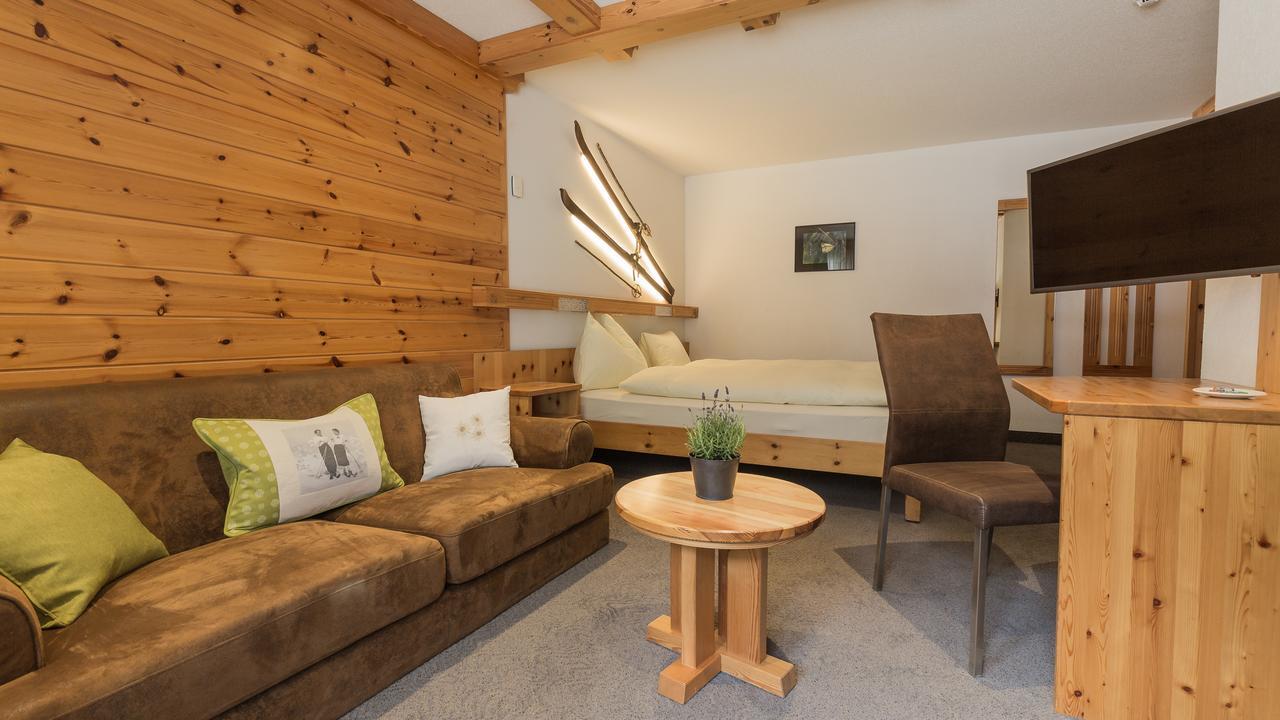 Ambiente Mountain Style Hotel Саас-Фее Екстериор снимка