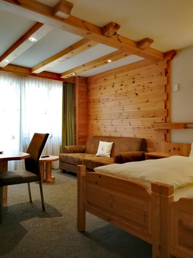 Ambiente Mountain Style Hotel Саас-Фее Екстериор снимка