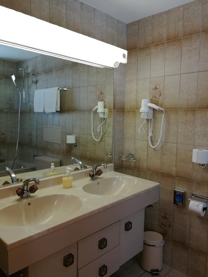 Ambiente Mountain Style Hotel Саас-Фее Екстериор снимка